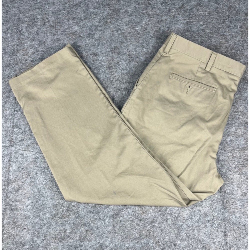 Dockers Mens Classic Fit Khaki Chino Pants Beige‎ 40x30 Flat Front Cotton Blend